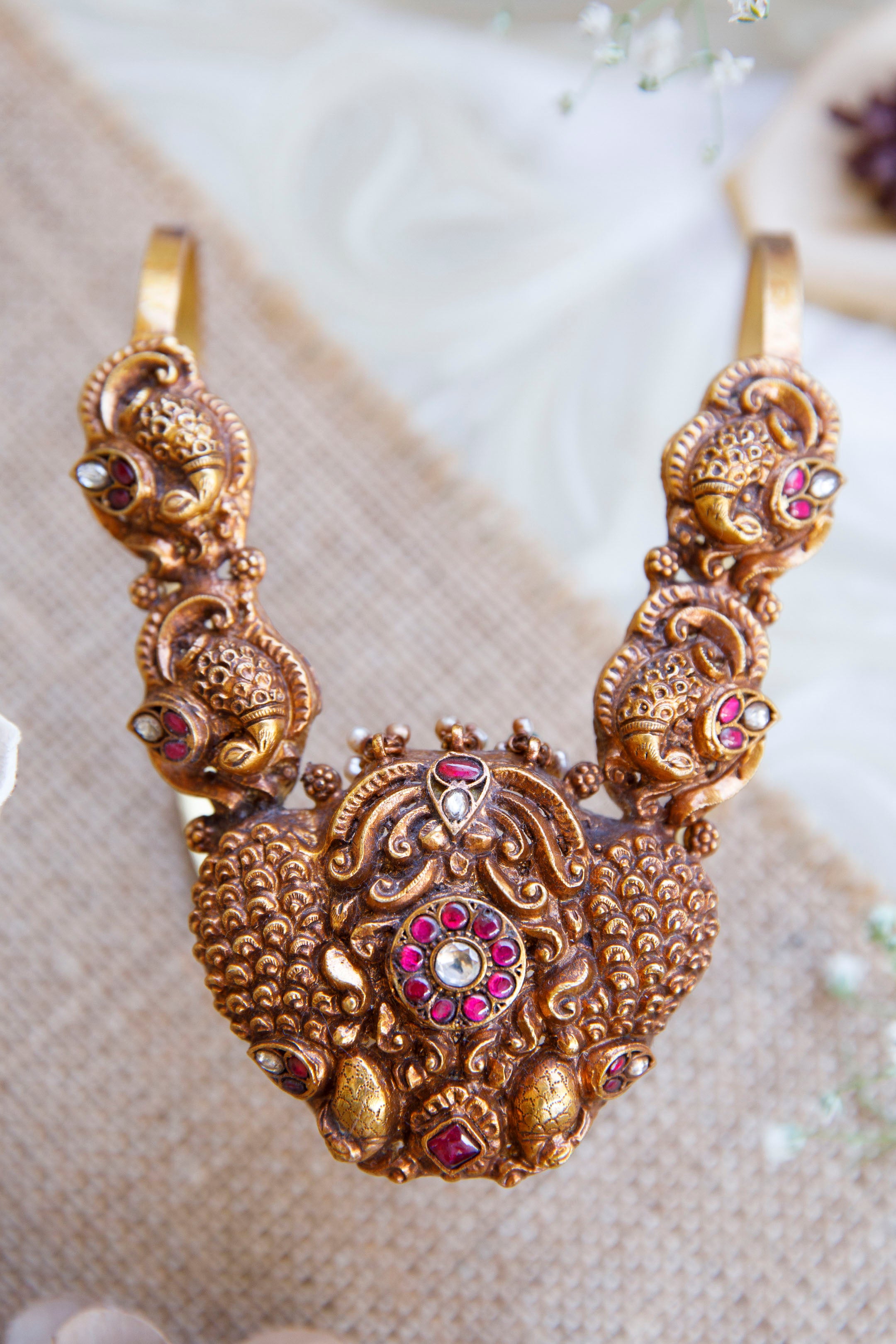 mayura-deep-nagas-kundan-vanki